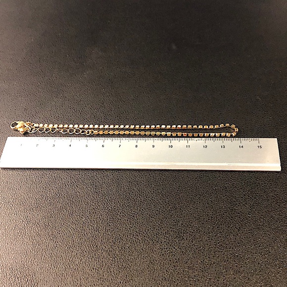 3/$20 - Faux diamond and gold anklet - Picture 3 of 4